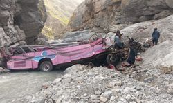 Pakistan'da kaza: 40 ölü