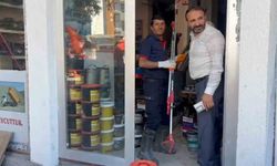 İş yerine giren yılan ekipleri harekete geçirdi
