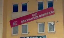 Van’da CHP İpekyolu İlçe Binasına Saldırı: Tabelalar Kırıldı