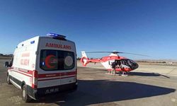 Bahçesaray’da kalp krizi geçiren hasta, helikopter ambulansla Van’a sevk edildi