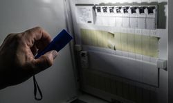 Van Edremit’te TOKİ konutları ve çok sayıda mahallede elektrik kesintisi