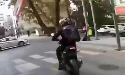 Uyanık sürücü yaptığı düzenekle plakasını gizledi