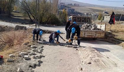 Van’da yol yapım ve bakım çalışmaları hızlandı