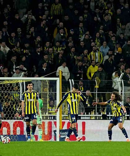 Kasımpaşa 10 kişi ile Kadıköy’de 90+11’de puanı aldı