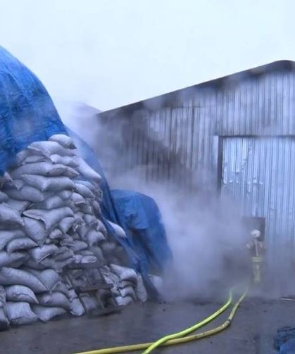 İstanbul Eyüpsultan’da 3 iş yerinde yangın