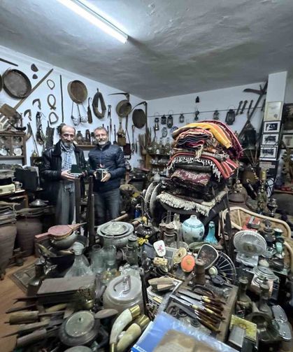 Bisküvi kutusuyla başladı, 15 bine yakın parçadan oluşan etnografya koleksiyonuna dönüştü