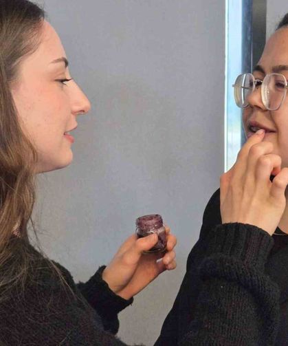 Soğan kabuğu ruj oldu