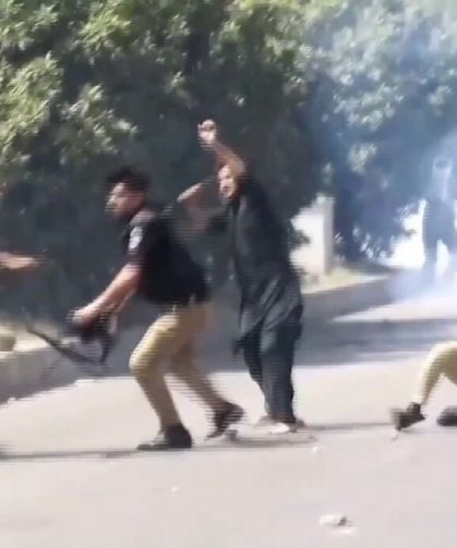 Pakistan’da Hamaney Protestolarında 25 Kişi Hayatını Kaybetti!