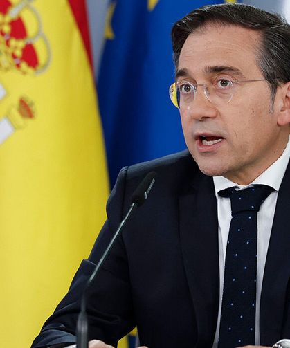 İspanya, Tahran Büyükelçiliği'ni Yeniden Faaliyete Geçiriyor