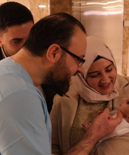 79 günde 4 ağır ameliyat geçiren bebek, hayata tutundu