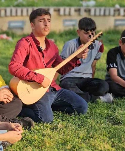 Yeni bir Aşık Veysel doğuyor