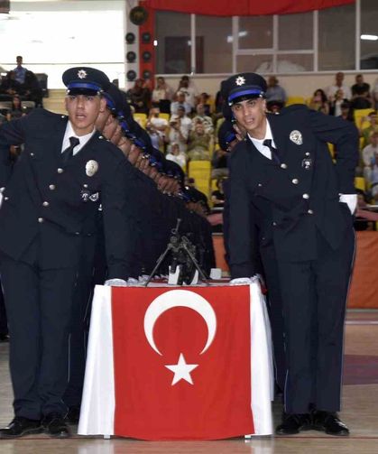 Bitlis POMEM’de 407 polis memuru mezun oldu, göreve hazır