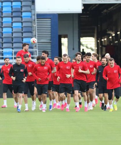 A Milli Futbol Takımı, ABD Maçı Hazırlıklarını Los Angeles'ta Sürdürdü