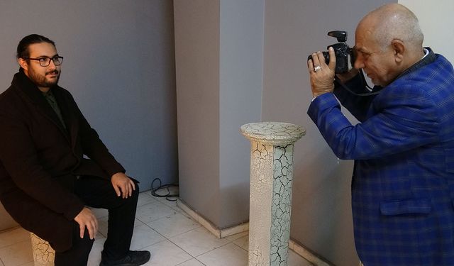 Fotoğrafçılık mesleğini 55 yıldır sürdürüyor