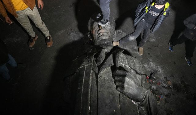 Suriye devriminin üzerinden 1 yıl geçti