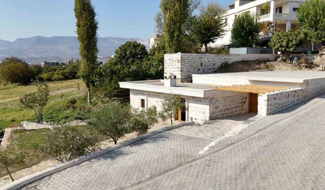 Elektrik yok, makine yok: Asırlık değirmenden dünyaya tahin