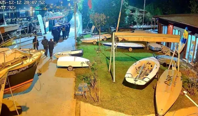 Yelken kulübüne kaçak tekne operasyonu