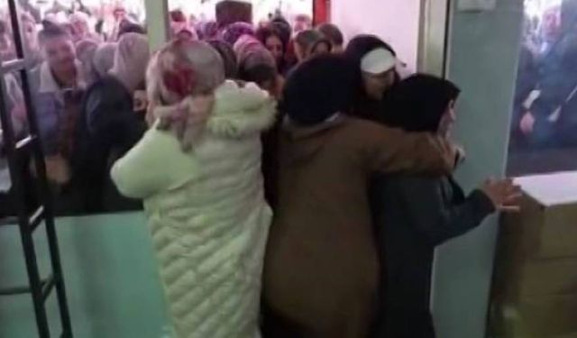 Ucuzluk pazarı açılışı izdihama neden oldu
