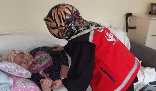 Evde bakım yardımı ödemeleri hesaplara yatırılmaya başlandı