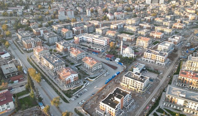 Öncesi–sonrası görüntüler Kahramanmaraş’taki değişimi gösterdi