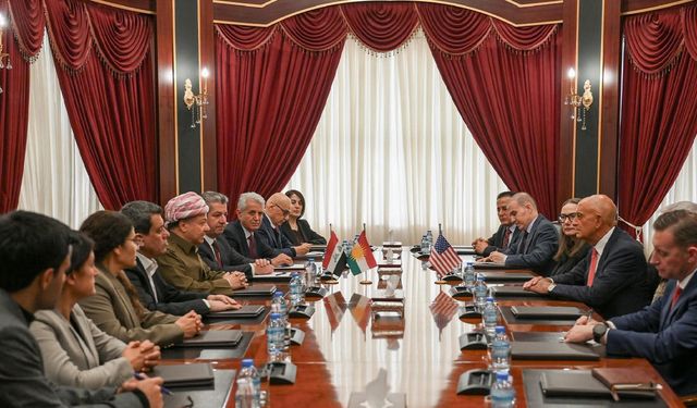 ABD’nin Suriye Özel Temsilcisi Barrack, Abdi ile bir araya geldi