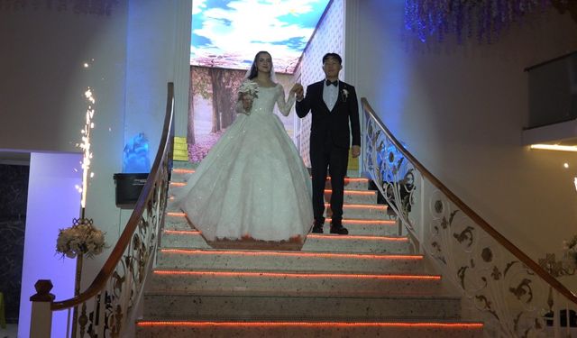 Güney Kore’den iş için geldi Rize'ye damat oldu