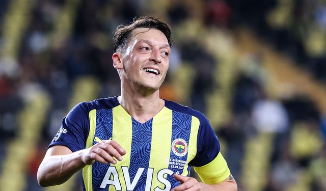 Mesut Özil’den Fenerbahçe Mesajı