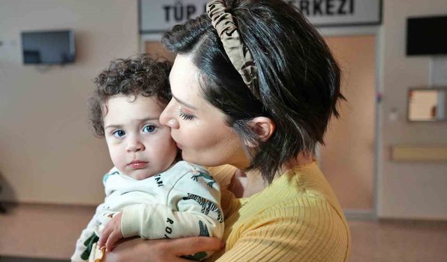 Kanseri yendi, annelikten vazgeçmedi