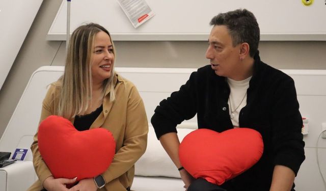 Bağışladığı karaciğeriyle sevdiğine umut oldu