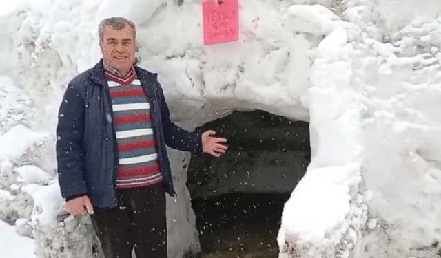 Köyde kardan çay ocağı kurdular