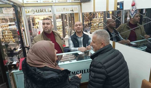 Altın Fiyatlarındaki Düşüş, Piyasayı Hareketlendirdi: Vatandaş Kuyumcularda