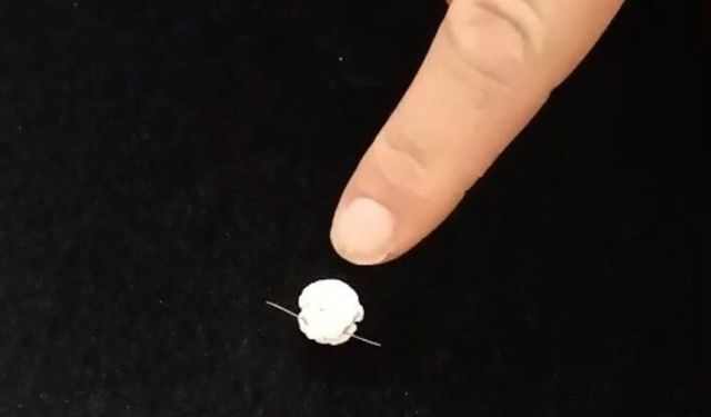 Satın aldığı leblebinin içerisinden metal çıktı