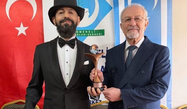 Akif Manaf “Barış ve İnsan Hakları Ödülü” ile Onurlandırıldı