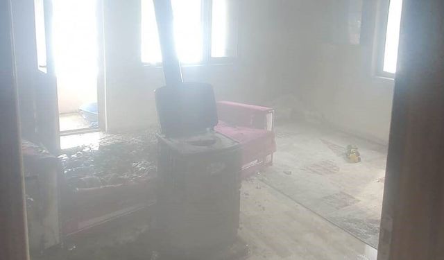 Van’ın İpekyolu İlçesinde Ev Yangını