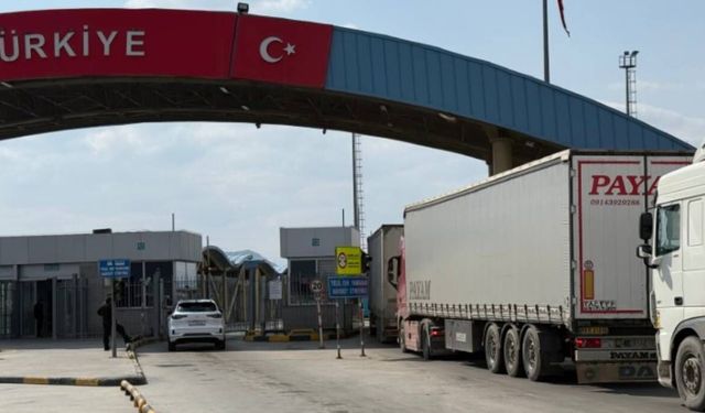 İran’dan Nahçıvan’a İHA saldırısı sonrası sınır kapıları yeniden açıldı