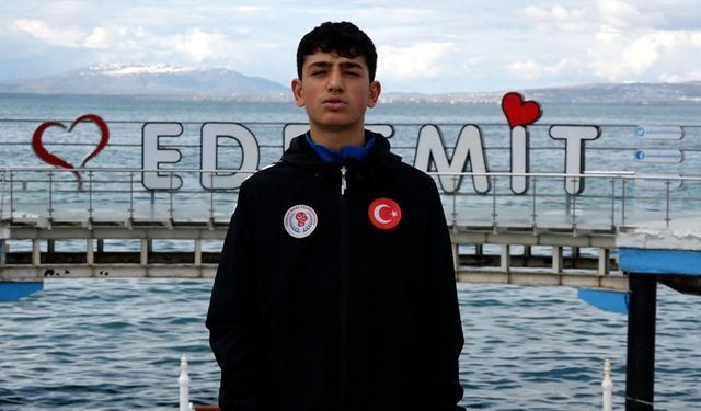 Edremitli Genç Boksör Kurtay Şipal, Gençlik Olimpiyatları'na Katılacak