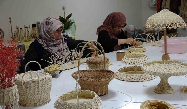 Bitlis’te 5 bin yıllık sepet örücülüğü sanatı yaşatılıyor