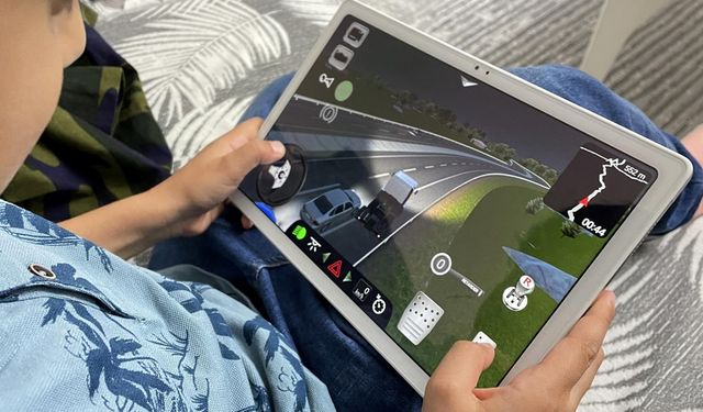 Çocuk İçin Dost Uygulamalar (DUY) web sitesi ve ihbar hattı ile 2 bin 394 içerik hakkında işlem yapıldı