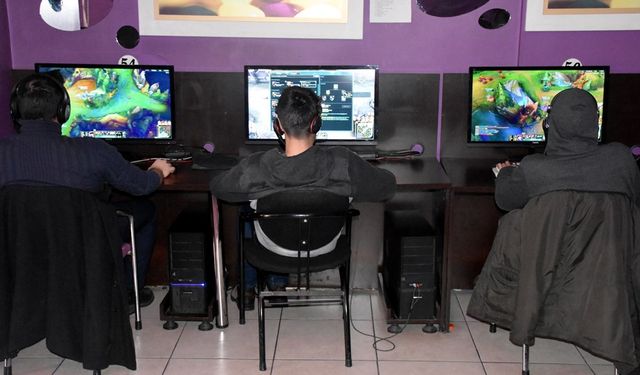 “Ebeveynler için Dijital Farkındalık Atölyesi”