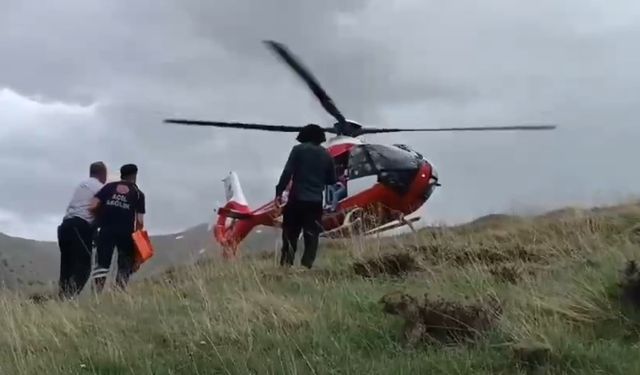Van’da dağda mahsur kalan kişi helikopter ile kurtarıldı