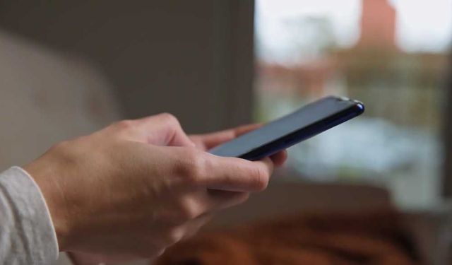 Sosyal Medya Kullanımı artıyor:  Dijital Bağımlılık mı, Yeni Bir Yaşam Tarzı mı?