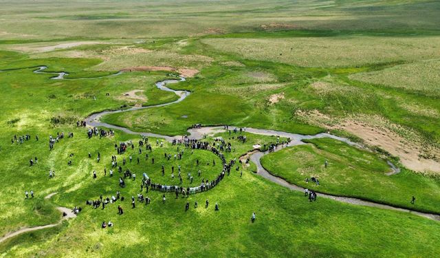 Van'da Ezdinan Aşireti'nden Mera Arazileri Hakkında Açıklama