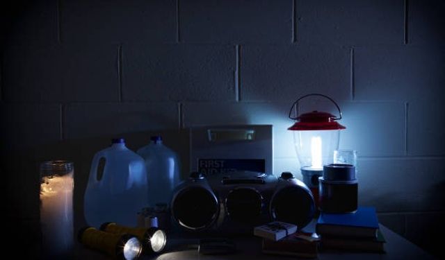 Van Bahçesaray’da Elektrik Kesintisi