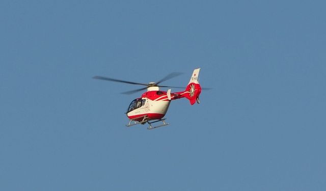 Yaralı genç helikopter ambulansla Van’a sevk edildi