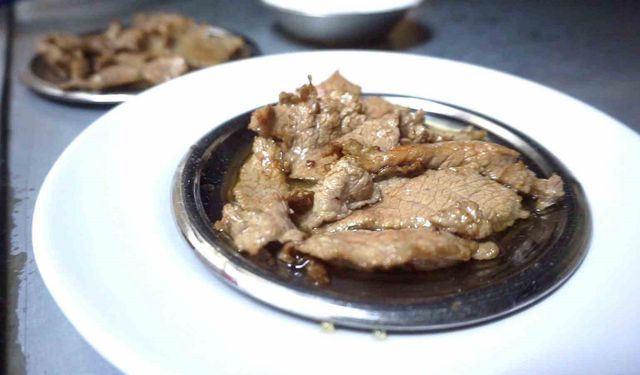 7 saniyede pişen kavurma yoğun ilgi görüyor