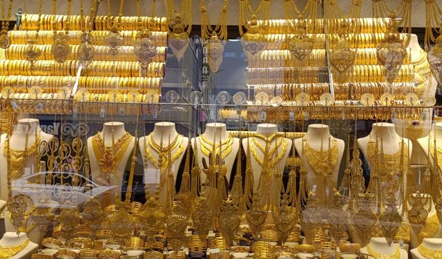 Altın fiyatlarında düşüş sürüyor: Gram altın 6 gündür değer kaybediyor
