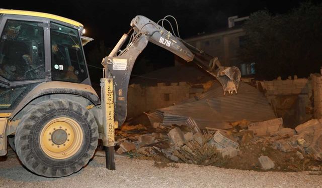 Van’ın merkez mahallelerindeki ahırlar yıkılıyor