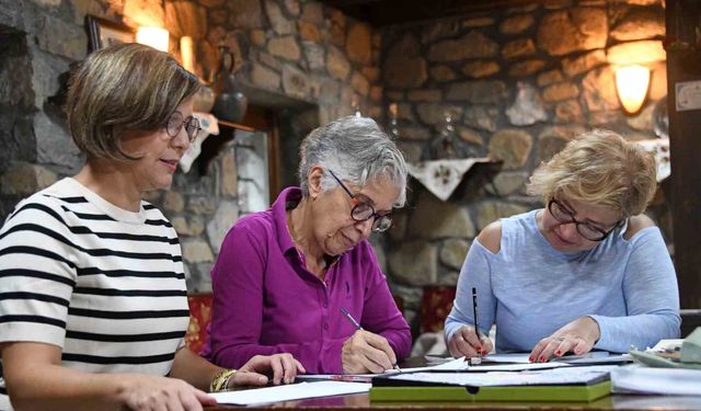 Minyatür sanatı kadın eliyle hayat buluyor