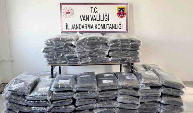 Van'da gümrük kaçağı malzemeler ele geçirildi