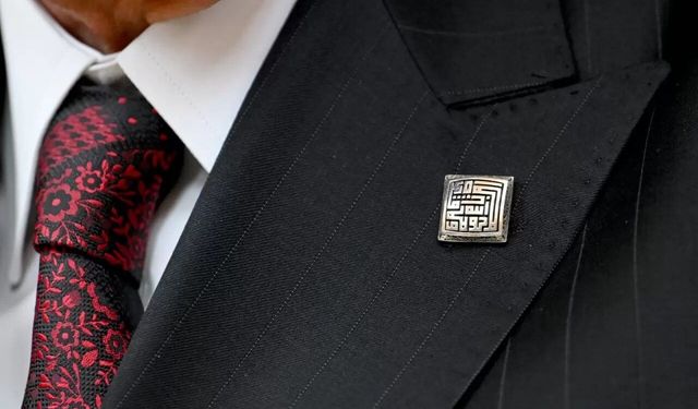 Bahçeli’nin rozeti ve yüzüğü sosyal medyada gündem oldu: Sivas motifleri dikkat çekti